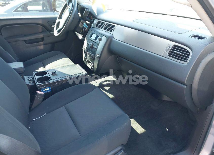 Photo 5 of 2013 Chevrolet Tahoe COMMERCIAL FLEET (VIN 1GNLC2E0XDR358949)