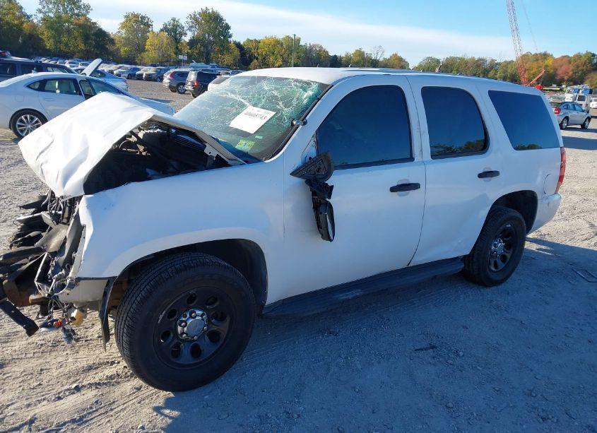 Photo 2 of 2014 Chevrolet Tahoe COMMERCIAL FLEET (VIN 1GNLC2E0XER227781)