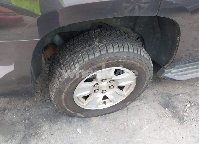 Photo 6 of 2017 Chevrolet Tahoe COMMERCIAL FLEET (VIN 1GNLCDEC0HR303602)