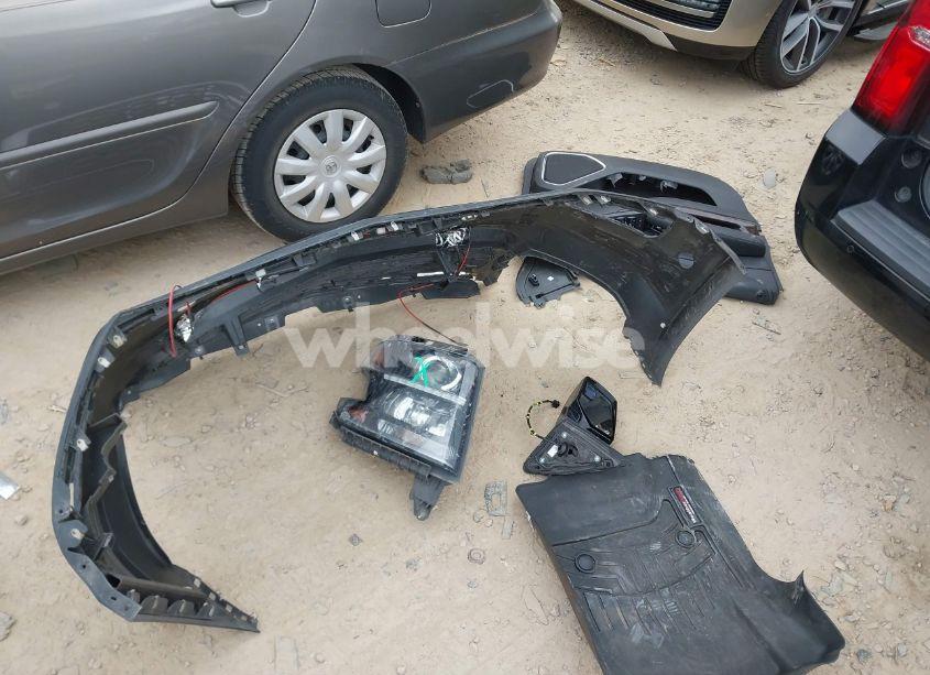 Photo 12 of 2018 Chevrolet Tahoe COMMERCIAL FLEET (VIN 1GNLCDEC3JR221708)