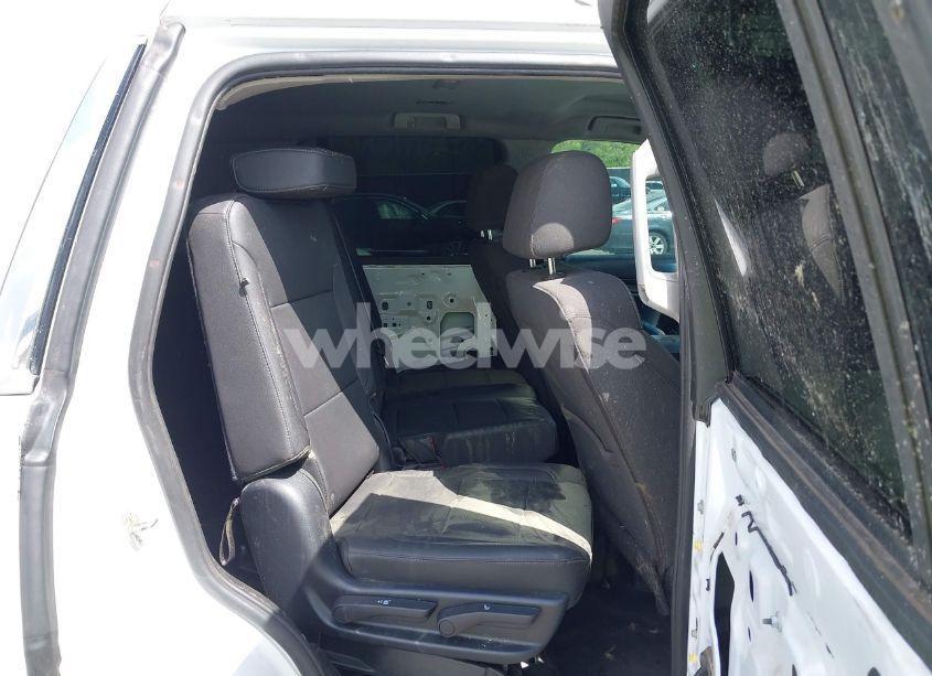 Photo 8 of 2016 Chevrolet Tahoe COMMERCIAL FLEET (VIN 1GNLCDEC5GR423300)