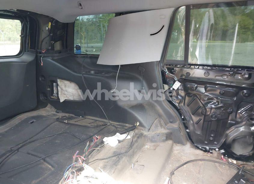 Photo 8 of 2016 Chevrolet Tahoe COMMERCIAL FLEET (VIN 1GNLCDECXGR119833)