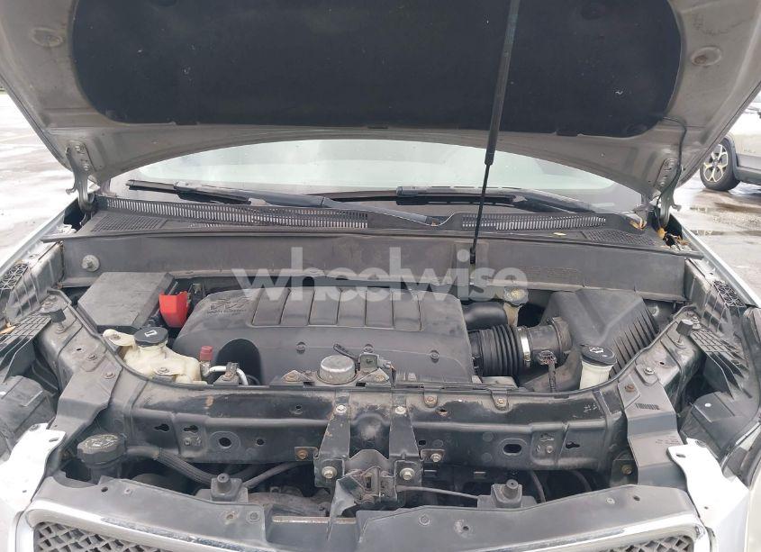 Photo 10 of 2010 Chevrolet Traverse LS (VIN 1GNLREED2AJ216799)