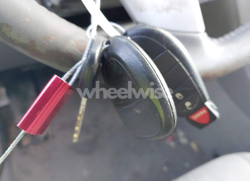 Photo 11 of 2010 Chevrolet Traverse LS (VIN 1GNLREED2AJ222490)