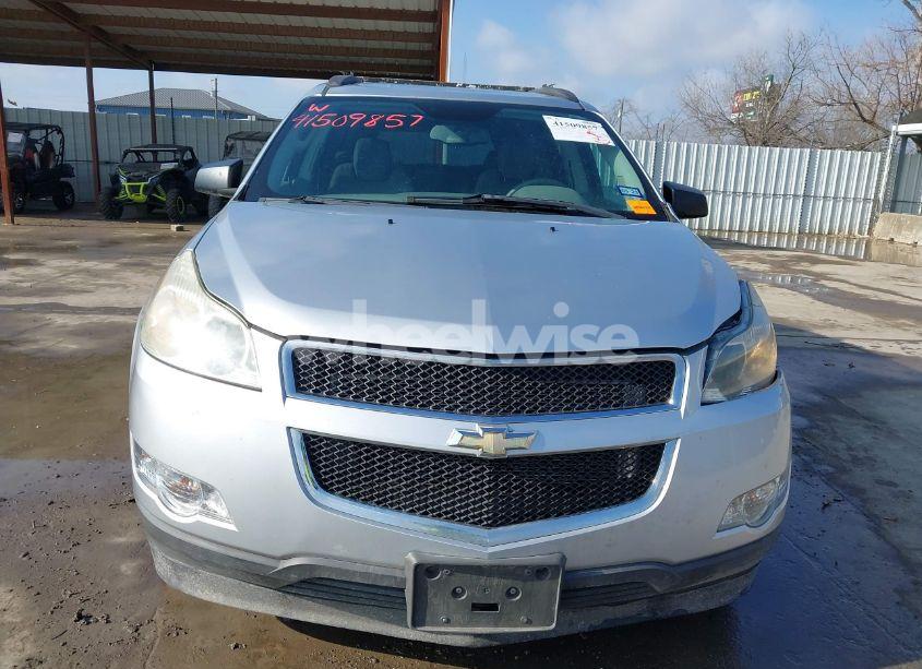 Photo 12 of 2010 Chevrolet Traverse LS (VIN 1GNLREED2AJ222490)