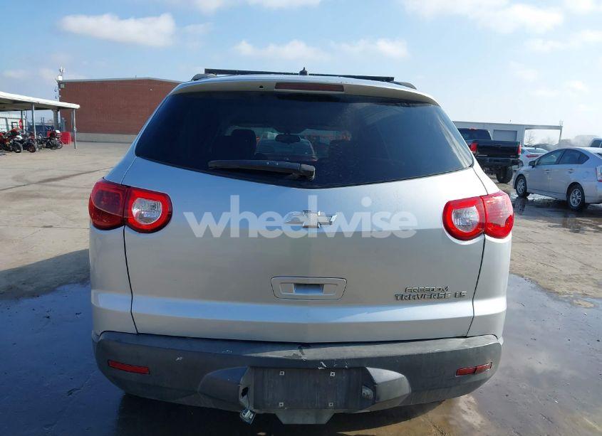 Photo 16 of 2010 Chevrolet Traverse LS (VIN 1GNLREED2AJ222490)