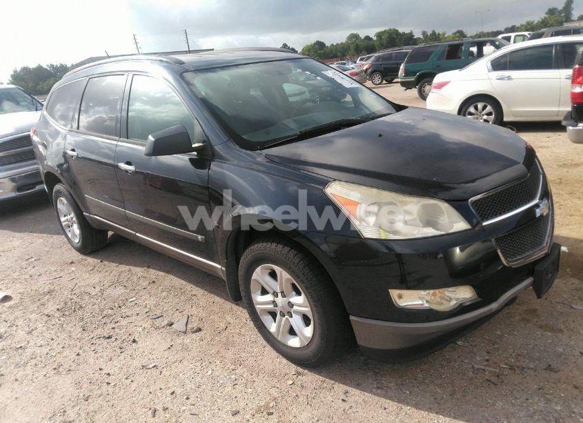 2010 Chevrolet Traverse LS (VIN 1GNLREED2AS126238) main photo