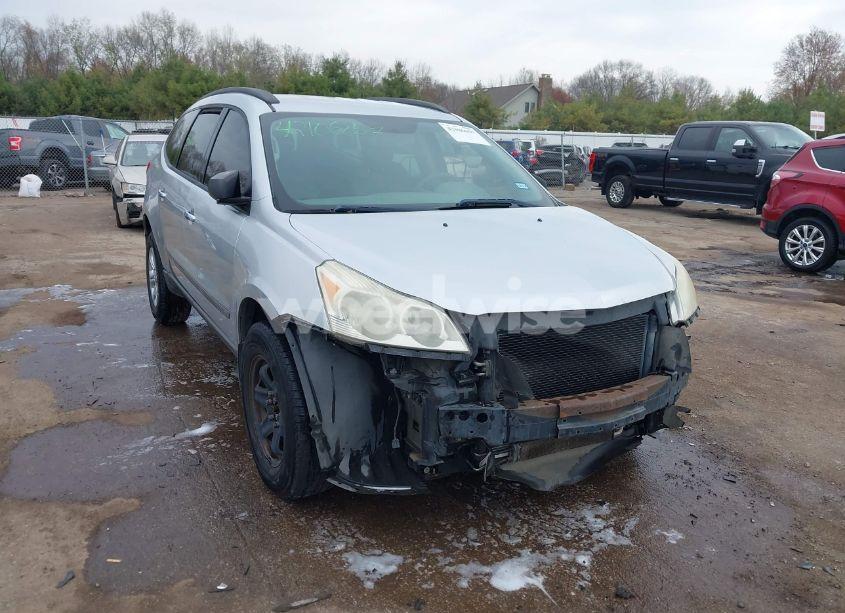 2010 Chevrolet Traverse LS (VIN 1GNLREED3AS113787) main photo