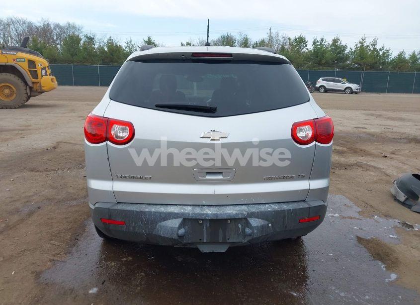 Photo 17 of 2010 Chevrolet Traverse LS (VIN 1GNLREED3AS113787)