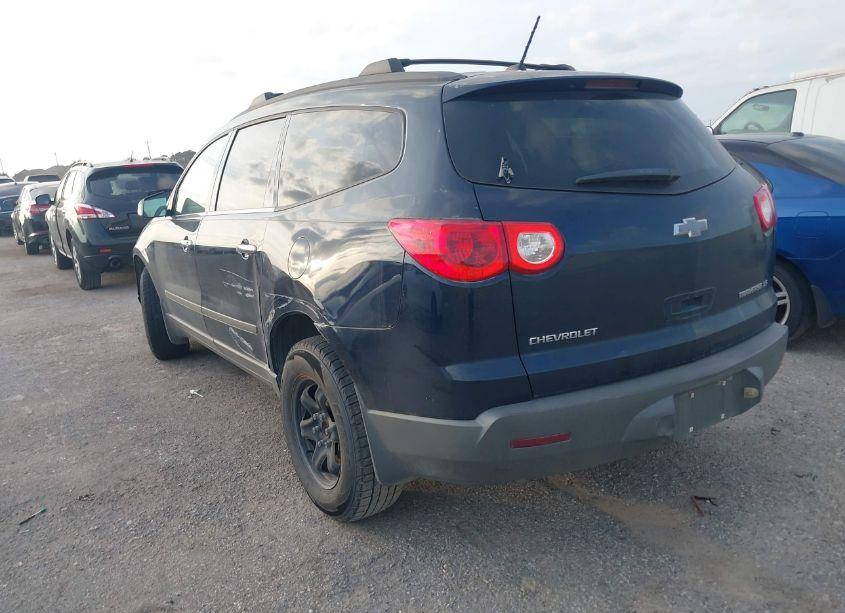 Photo 3 of 2010 Chevrolet Traverse LS (VIN 1GNLREED4AS154591)