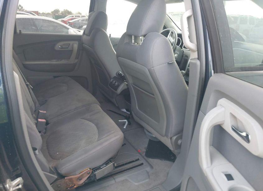 Photo 8 of 2010 Chevrolet Traverse LS (VIN 1GNLREED4AS154591)