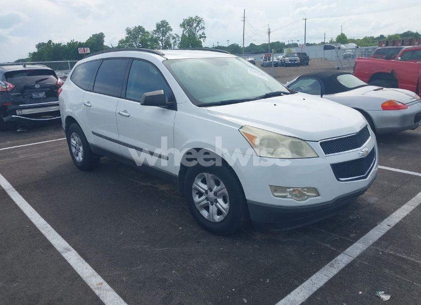 2010 Chevrolet Traverse LS (VIN 1GNLREED5AS116206) main photo