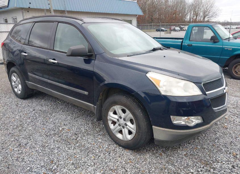 2010 Chevrolet Traverse LS (VIN 1GNLREED8AS110125) main photo