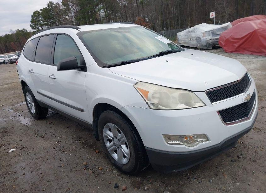 2010 Chevrolet Traverse LS (VIN 1GNLREEDXAS117433) main photo