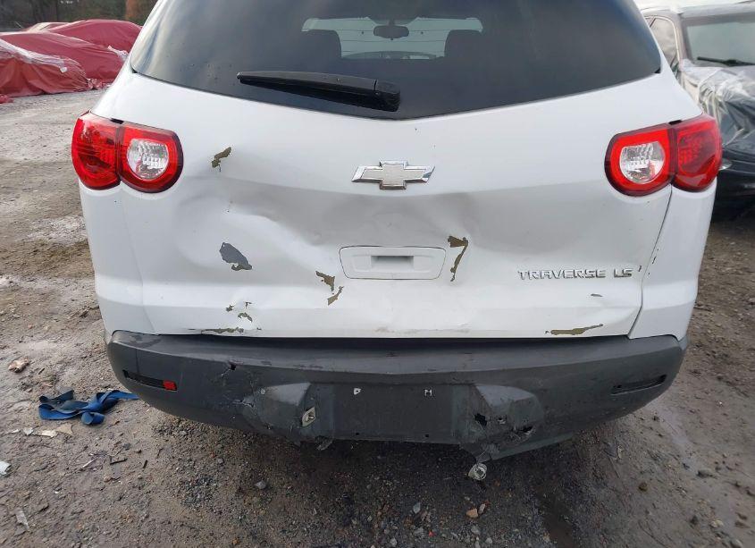 Photo 6 of 2010 Chevrolet Traverse LS (VIN 1GNLREEDXAS117433)