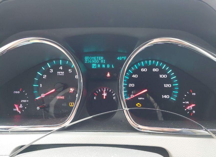 Photo 7 of 2010 Chevrolet Traverse LS (VIN 1GNLREEDXAS117433)