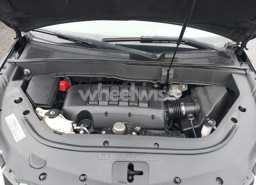 Photo 10 of 2010 Chevrolet Traverse LT (VIN 1GNLRFED0AS115616)