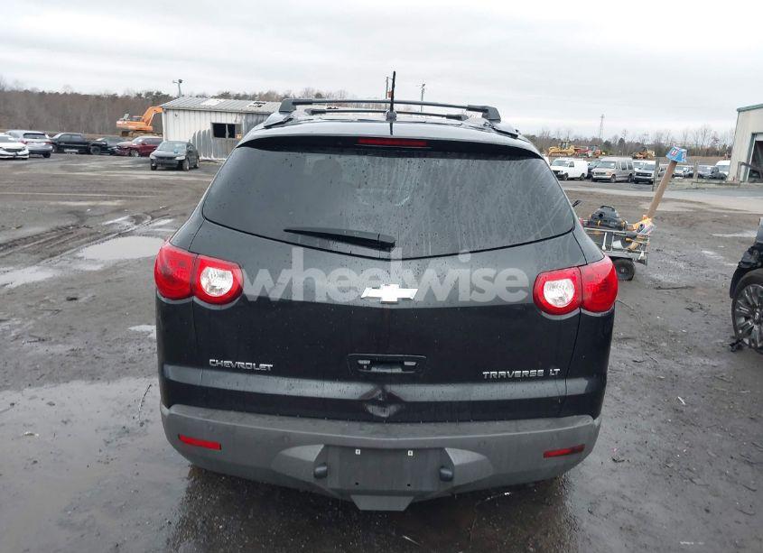Photo 16 of 2010 Chevrolet Traverse LT (VIN 1GNLRFED0AS115616)