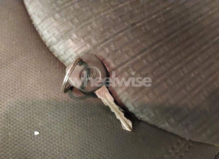 Photo 11 of 2010 Chevrolet Traverse LT (VIN 1GNLRFED0AS127751)