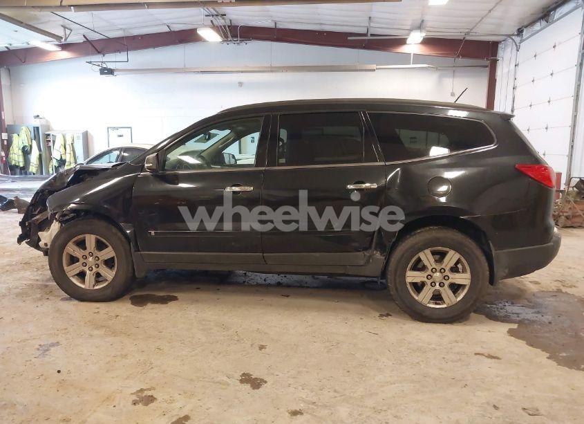 Photo 14 of 2010 Chevrolet Traverse LT (VIN 1GNLRFED0AS127751)