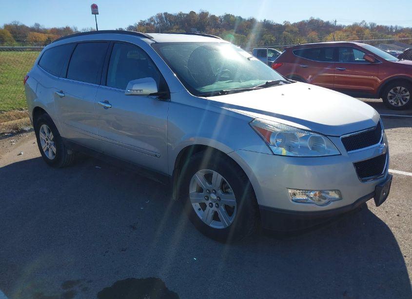 2010 Chevrolet Traverse LT (VIN 1GNLRFED1AS125765) main photo