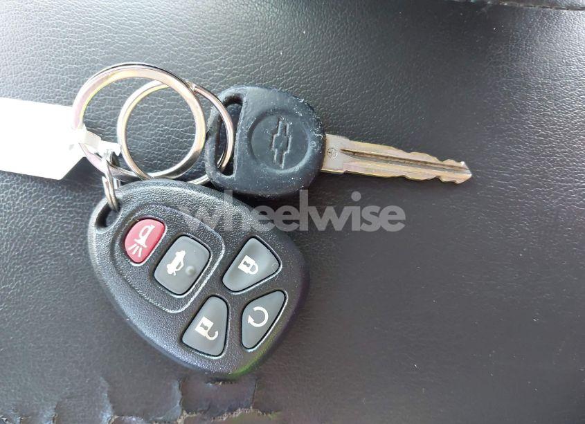 Photo 11 of 2010 Chevrolet Traverse LT (VIN 1GNLRFED1AS139729)