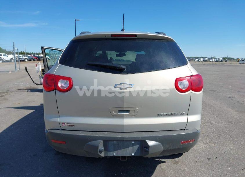 Photo 16 of 2010 Chevrolet Traverse LT (VIN 1GNLRFED1AS139729)