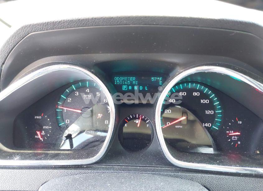 Photo 7 of 2010 Chevrolet Traverse LT (VIN 1GNLRFED1AS139729)