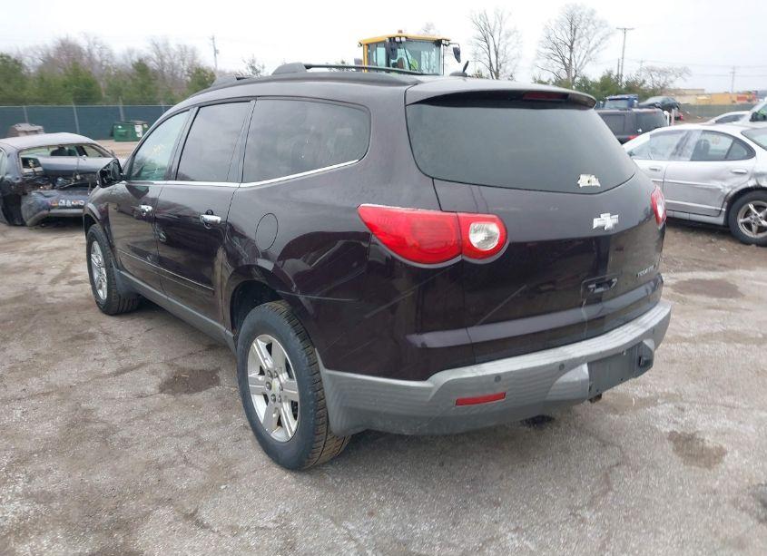 Photo 3 of 2010 Chevrolet Traverse LT (VIN 1GNLRFED3AS147315)