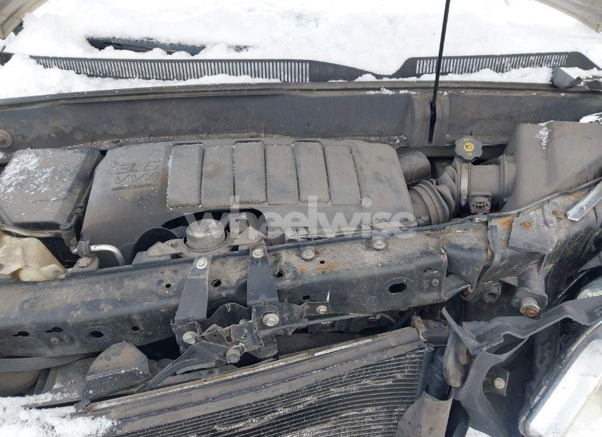 Photo 10 of 2010 Chevrolet Traverse LT (VIN 1GNLRFED5AS118916)