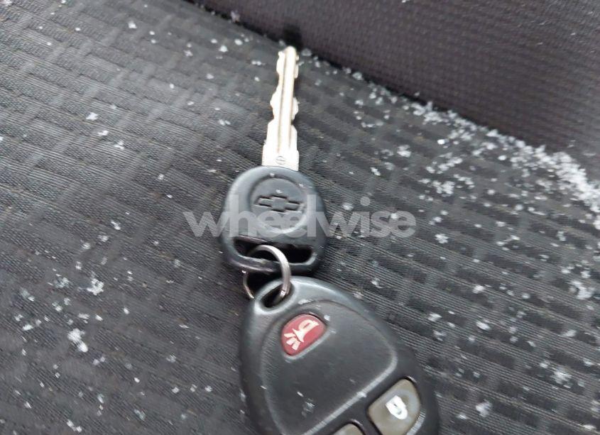 Photo 11 of 2010 Chevrolet Traverse LT (VIN 1GNLRFED5AS118916)