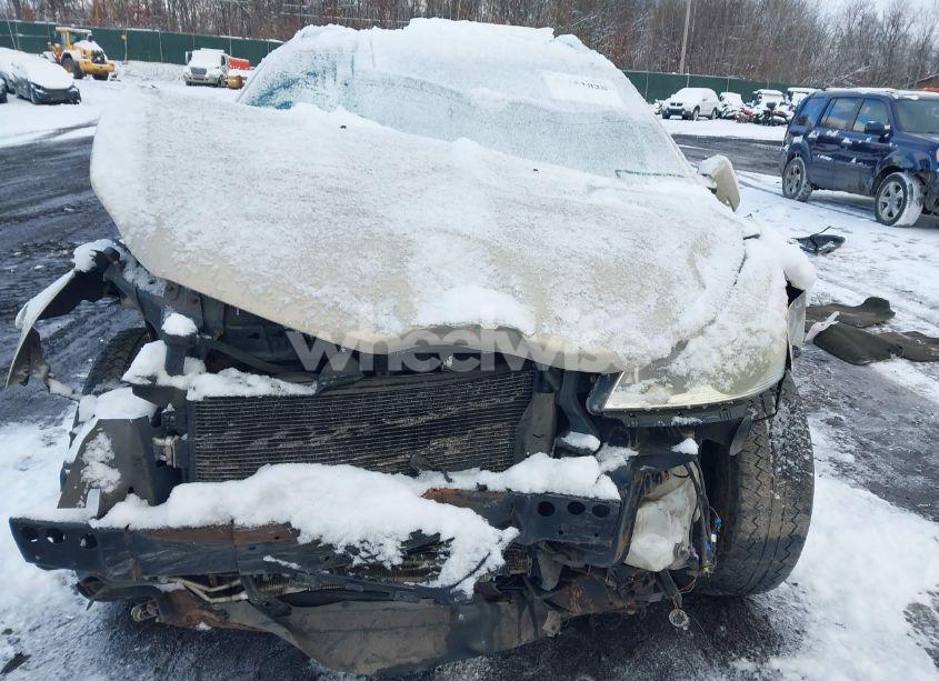 Photo 12 of 2010 Chevrolet Traverse LT (VIN 1GNLRFED5AS118916)