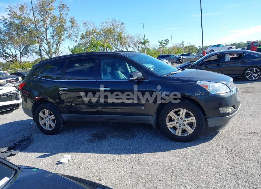 Photo 14 of 2010 Chevrolet Traverse LT (VIN 1GNLRFED5AS120133)
