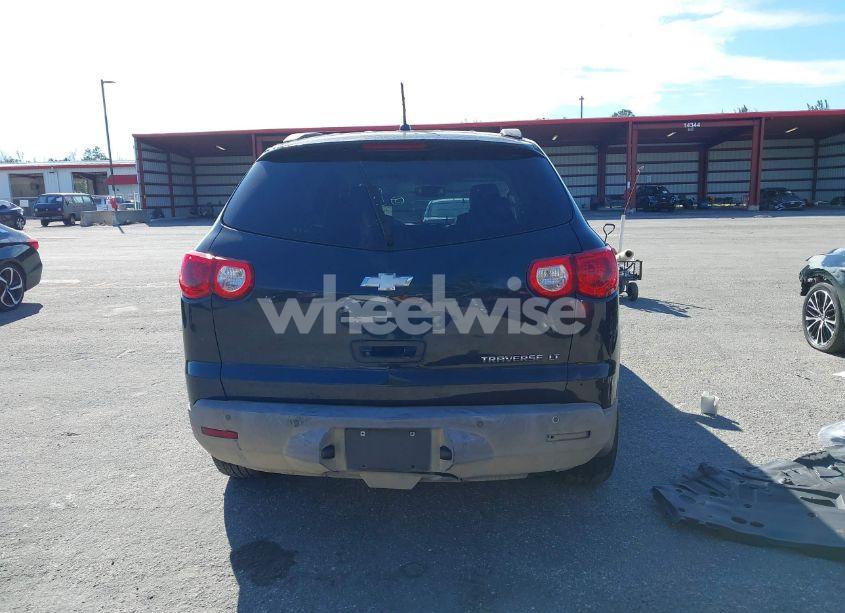 Photo 17 of 2010 Chevrolet Traverse LT (VIN 1GNLRFED5AS120133)
