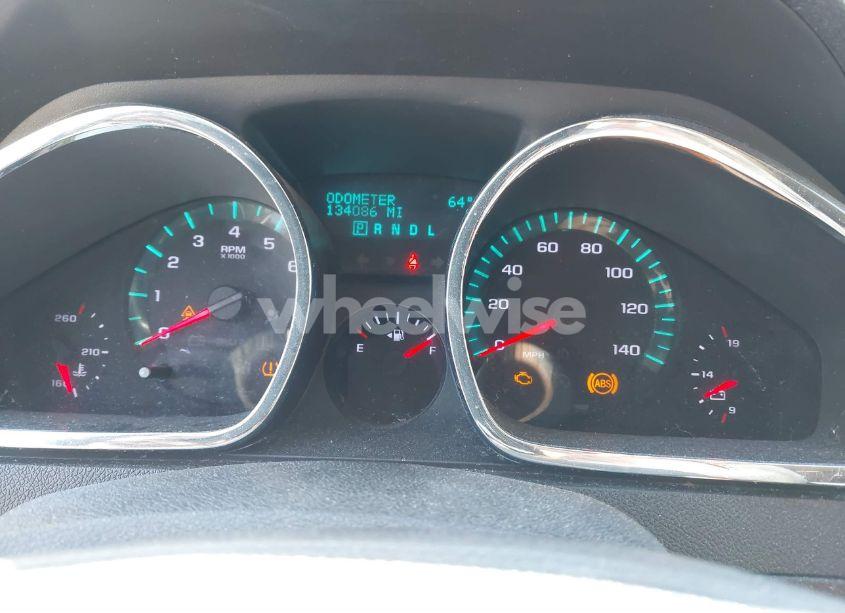 Photo 7 of 2010 Chevrolet Traverse LT (VIN 1GNLRFED5AS120133)