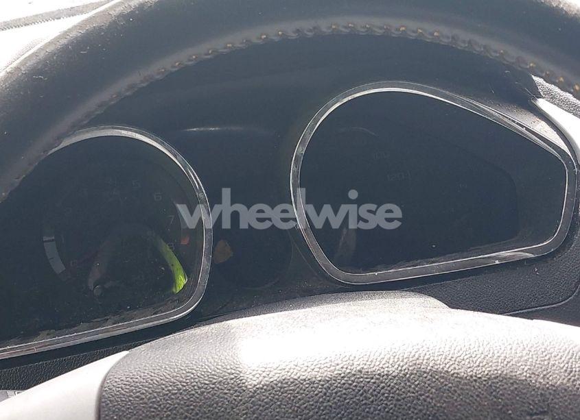 Photo 7 of 2010 Chevrolet Traverse LT (VIN 1GNLRFED6AJ261685)