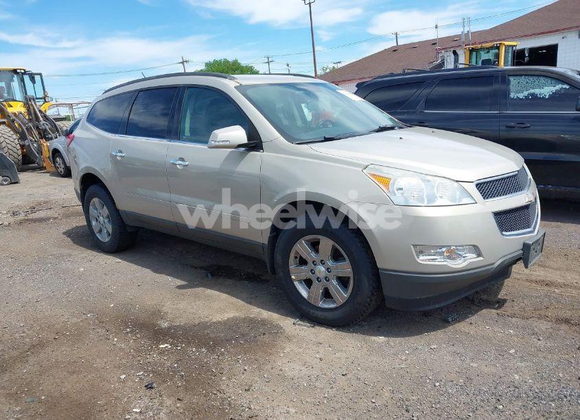 2010 Chevrolet Traverse LT (VIN 1GNLRFED7AS150184) main photo