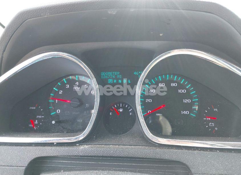 Photo 7 of 2010 Chevrolet Traverse LT (VIN 1GNLRFED7AS150184)