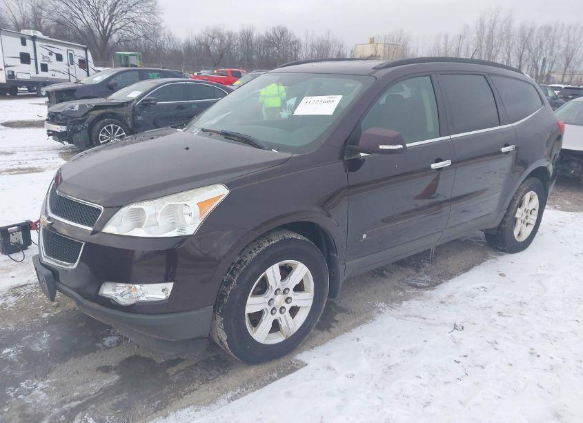 Photo 2 of 2010 Chevrolet Traverse LT (VIN 1GNLRFED8AS136858)