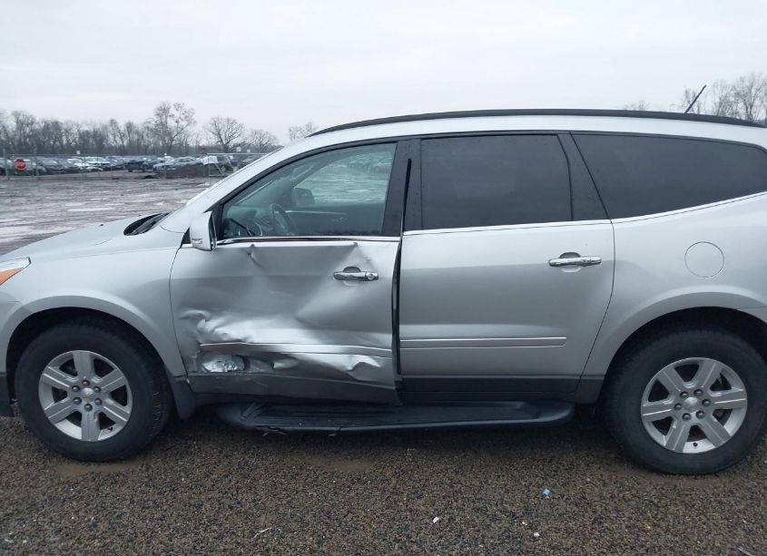 Photo 14 of 2010 Chevrolet Traverse LT (VIN 1GNLRFEDXAJ223151)
