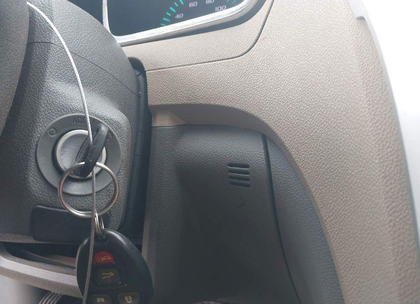 Photo 11 of 2010 Chevrolet Traverse LT (VIN 1GNLRGED0AS117288)