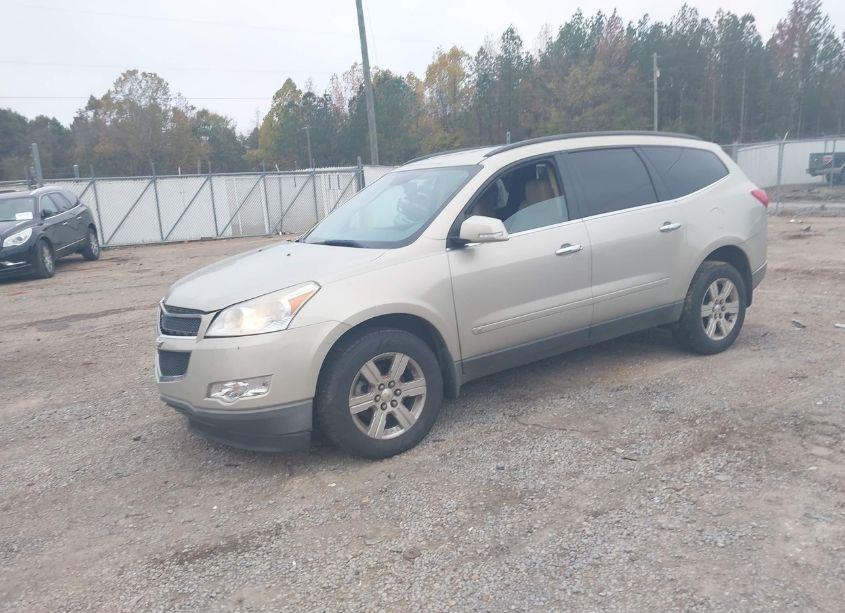 Photo 2 of 2010 Chevrolet Traverse LT (VIN 1GNLRGED0AS117288)