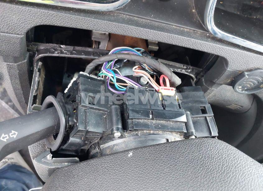 Photo 12 of 2010 Chevrolet Traverse LT (VIN 1GNLRGED3AJ218220)