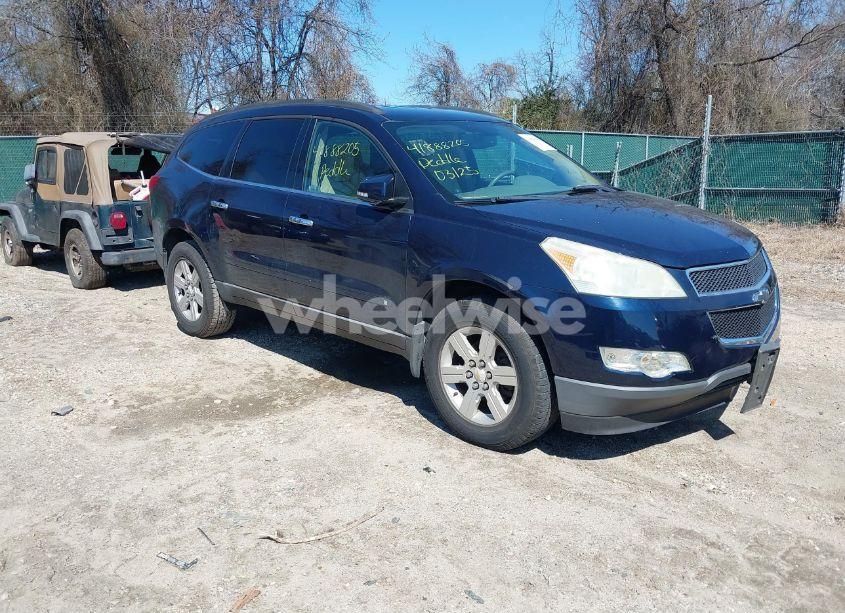 2010 Chevrolet Traverse LT (VIN 1GNLRGED5AS106853) main photo