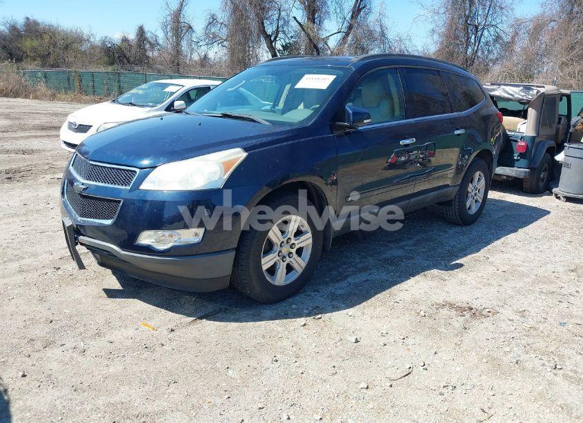 Photo 2 of 2010 Chevrolet Traverse LT (VIN 1GNLRGED5AS106853)