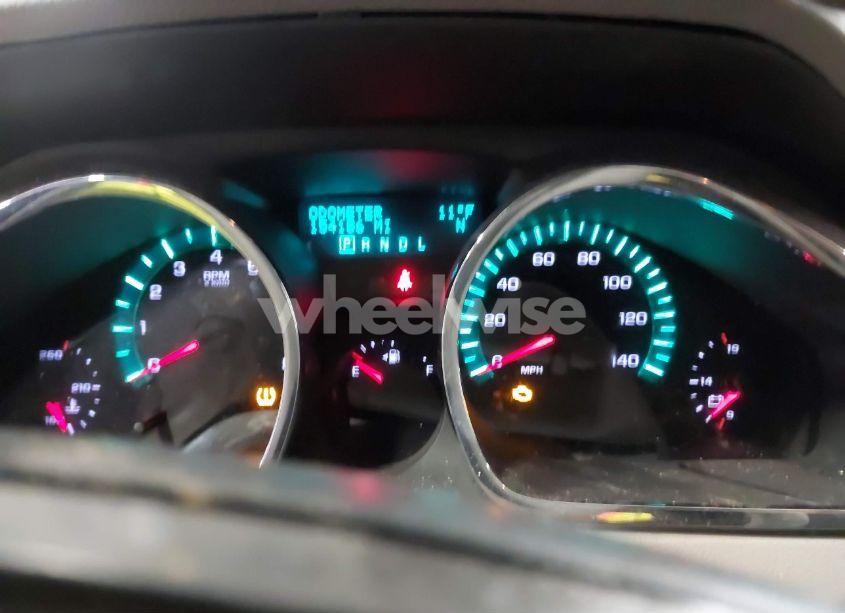 Photo 7 of 2010 Chevrolet Traverse LT (VIN 1GNLRGED8AJ259930)