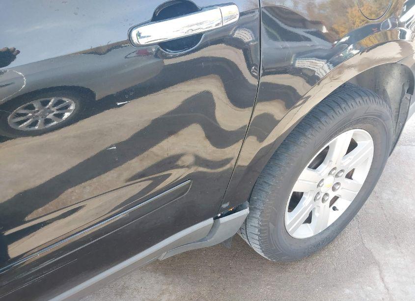 Photo 6 of 2010 Chevrolet Traverse LT (VIN 1GNLRGEDXAS117217)