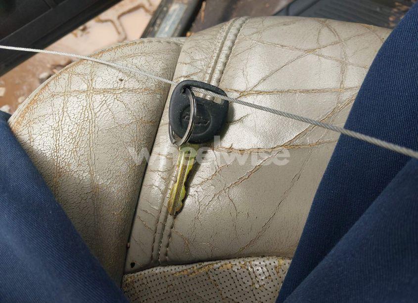 Photo 11 of 2010 Chevrolet Traverse LTZ (VIN 1GNLRHED0AS127048)