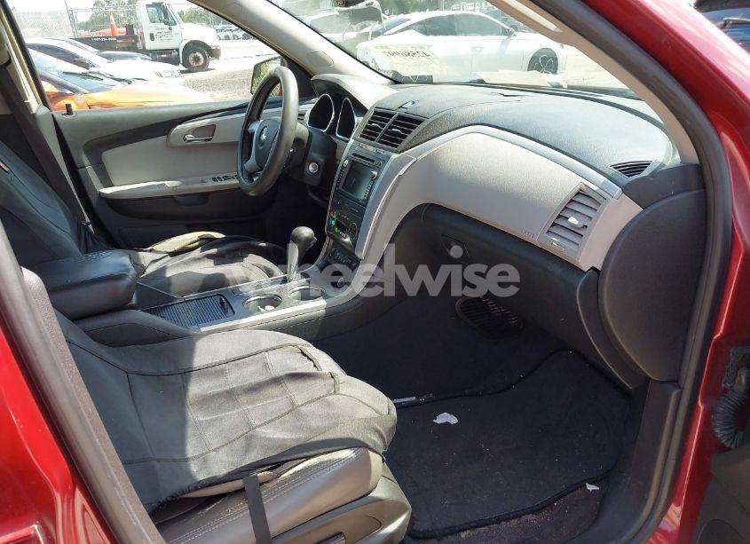 Photo 5 of 2010 Chevrolet Traverse LTZ (VIN 1GNLRHED3AJ193289)