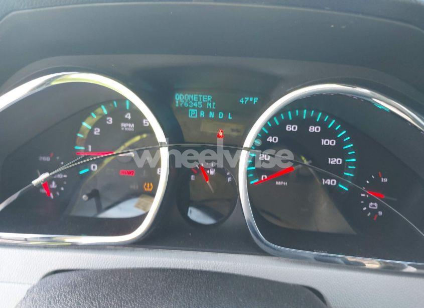 Photo 7 of 2010 Chevrolet Traverse LTZ (VIN 1GNLRHED3AS100684)